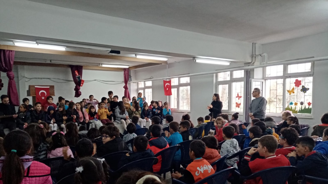 Adaköy İlkokulu ile Ay Işığı Koleji Öğrencileri birlikte çok eğlendi
